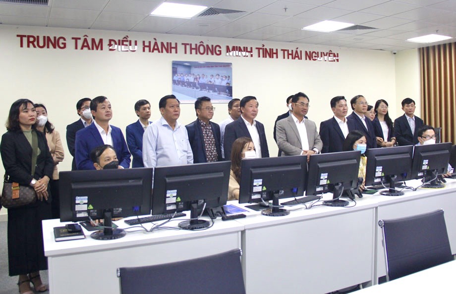 pic 2 SGT va LA đến TN