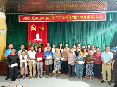 SAIGONTEL, SAIGON-HUE (SGH) GAVE CHARITY GIFTS AT “FLOOD NAVEL” IN DAI LOC – QUANG NAM