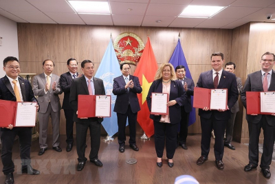 SAIGONTEL과 경북, ECV 및(HAI PHONG)하이풍시는 NAM DO SON 항구와 미국 로스앤젤레스 항구와의 연구 협력 메모를 서명했습니다.