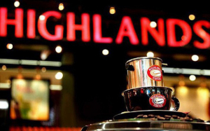 &quot;Bình dân hóa&quot; - Chiến lược giúp Highlands trở thành chuỗi cà phê &quot;bá chủ&quot; ở Việt Nam, khiến Starbucks và Trung Nguyên cũng phải &quot;hít khói&quot;