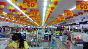 Doanh thu từ ngành bán lẻ tiếp tục đà tăng trưởng
