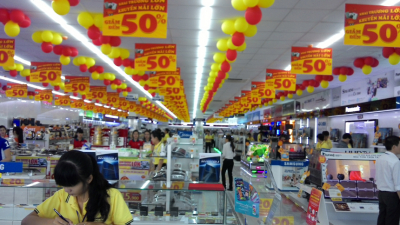 Doanh thu từ ngành bán lẻ tiếp tục đà tăng trưởng