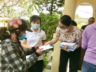 HO CHI MINH OFFICE OFFERED 400 TET PRESENTS IN THE YEAR-END CHARITY