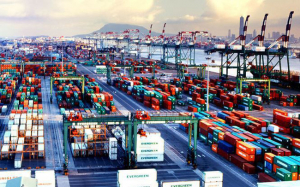 Phí bôi trơn &#039;hút kiệt&#039; doanh nghiệp logistics